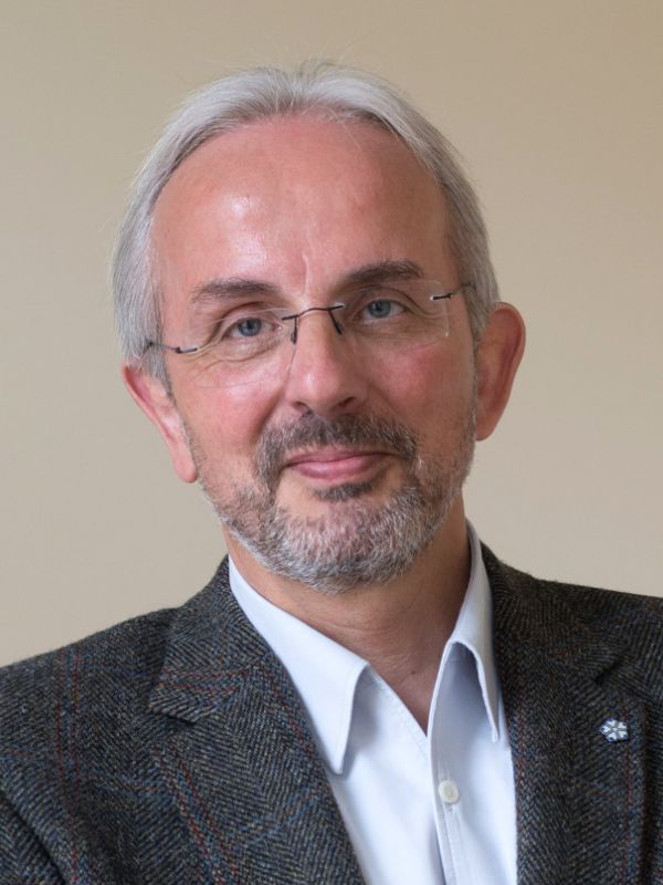 Portrait Sanitätsrat Dr. Burkhard Zwerenz Portraitfoto von Sanitätsrat Dr. Burkhard Zwerenz